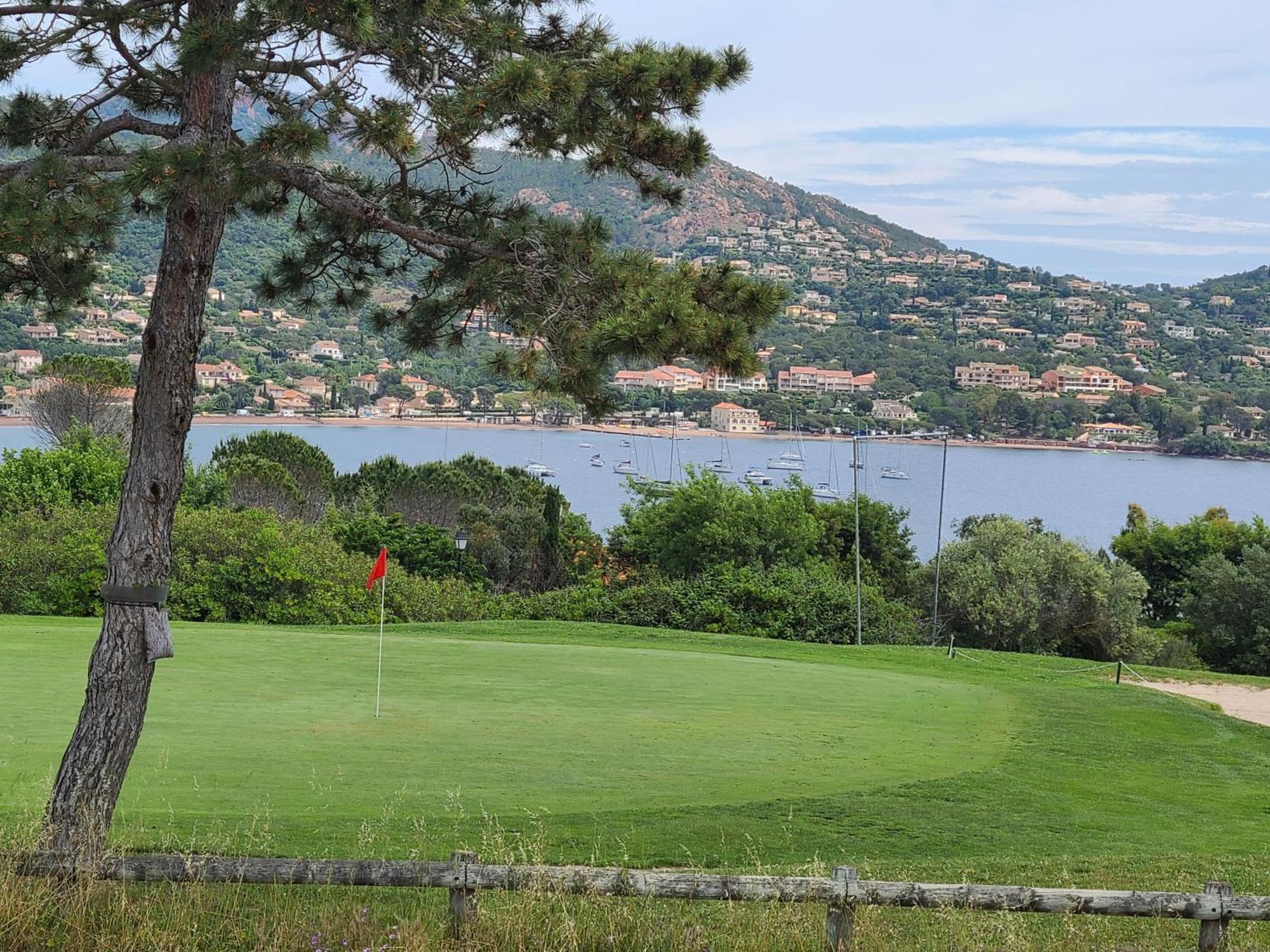 Evasion Nature A Cap Esterel Jardin, Mer & Golf Tout Confort Сен-Рафаель Екстер'єр фото